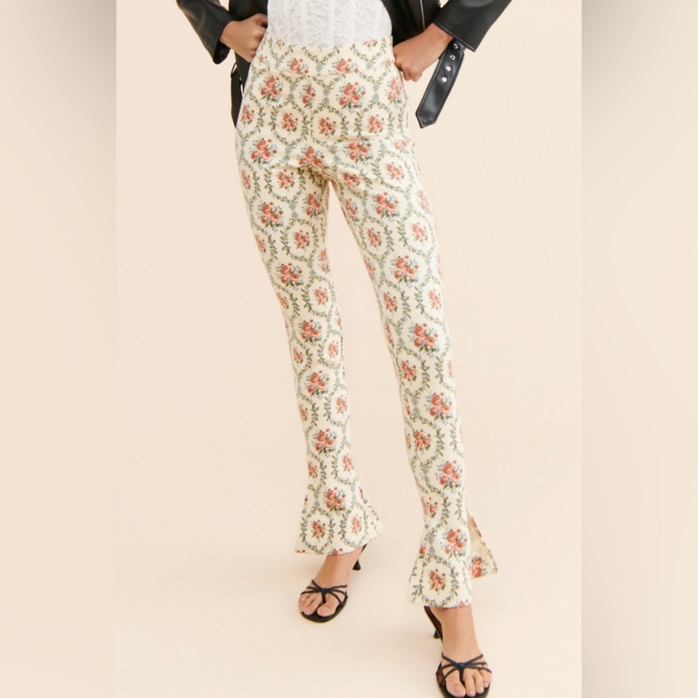 WeWoreWhat Fit & Flare Slit Pant in Victorian Floral print. Size Small